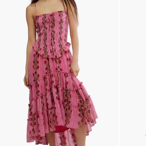 Free People Dresses & Skirts - Free People Alejandra Floral Smocked Tiered Midi Dress Size M Perfect Gift